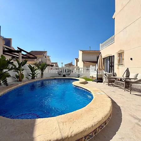 Emika With Private Pool In